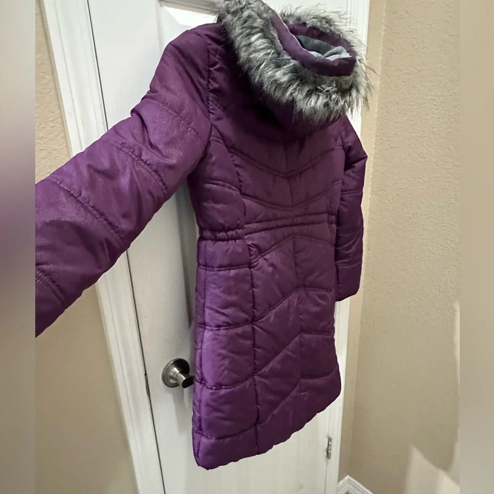 Calvin Klein Girls' Hooded Puffer Jacket purple faux fur trim hood size 12/14